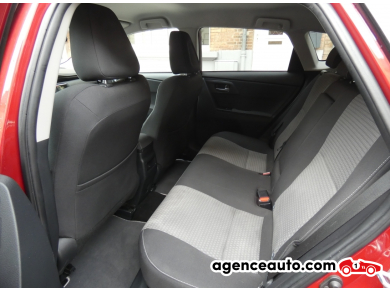 Toyota Auris — 11